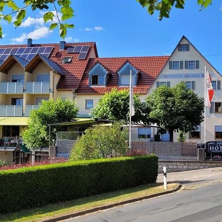Landhotel-Gasthof Gruener Baum Hersbruck Esterno foto