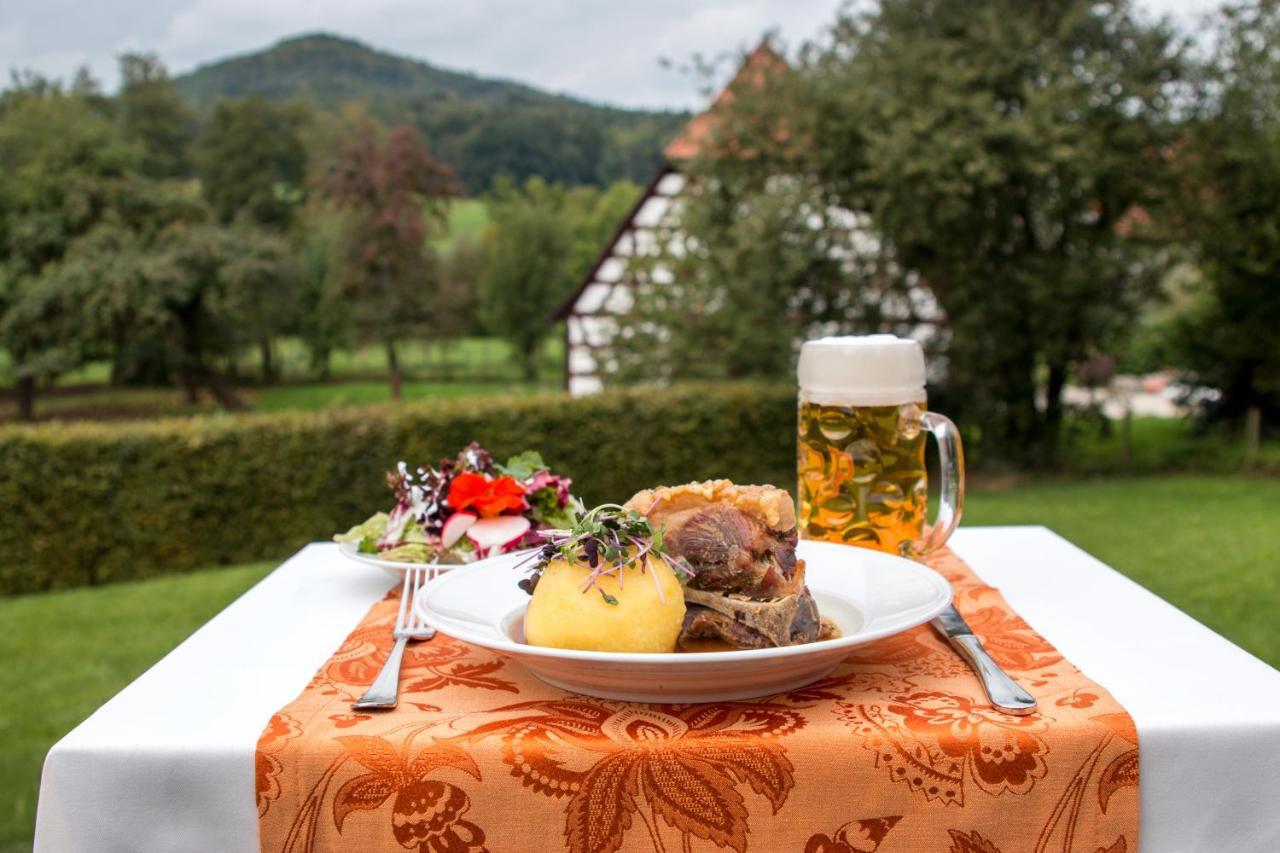 Landhotel-Gasthof Gruener Baum Hersbruck Esterno foto